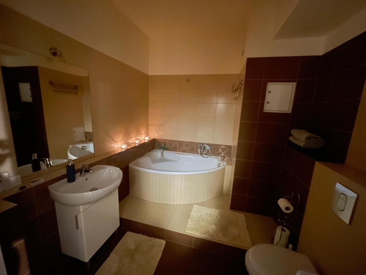 Triton Park Apartaments Warszawa Eksteriør billede